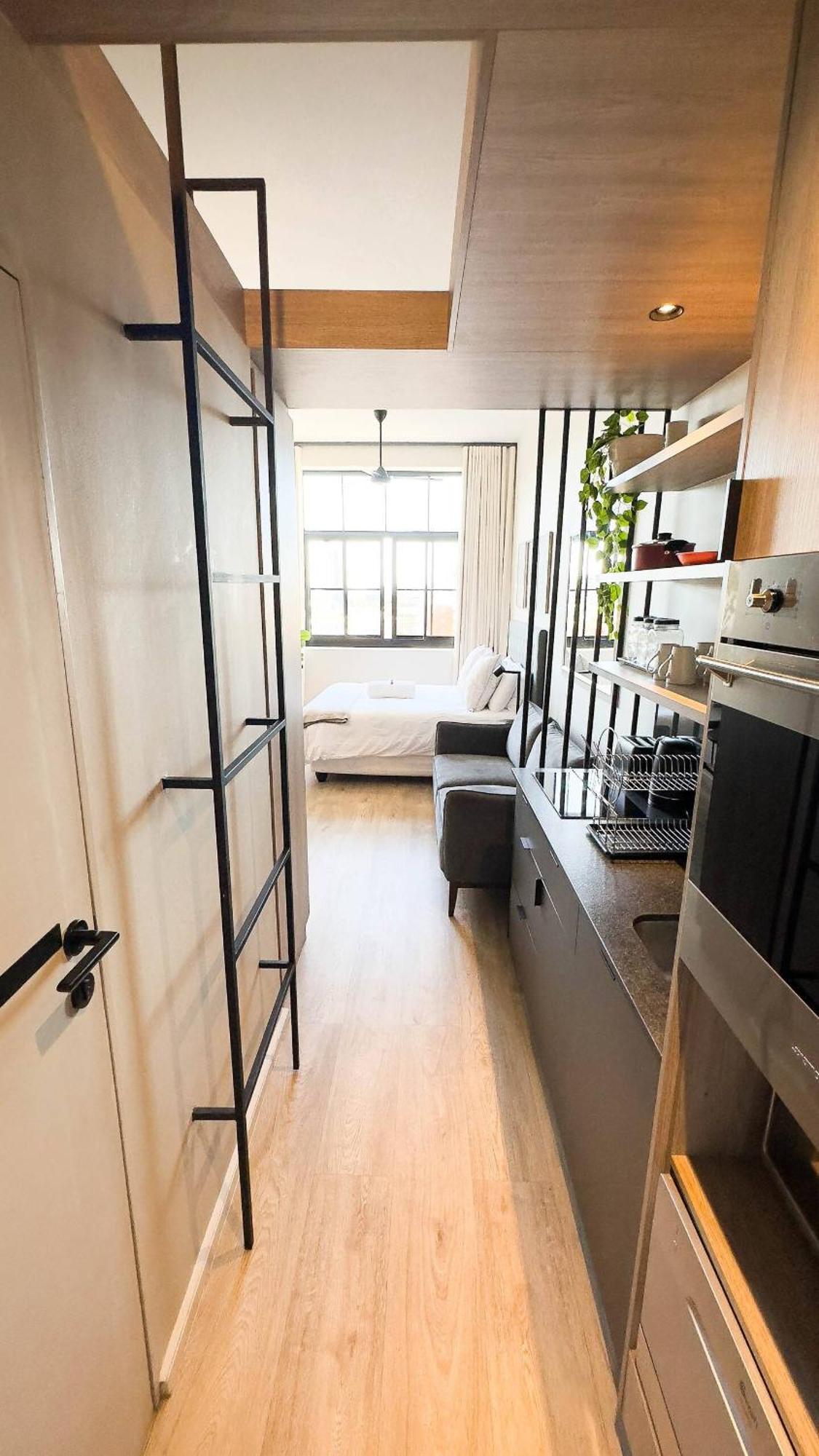 Apartment Luxury Tiny / Co_living / Views Cape Town