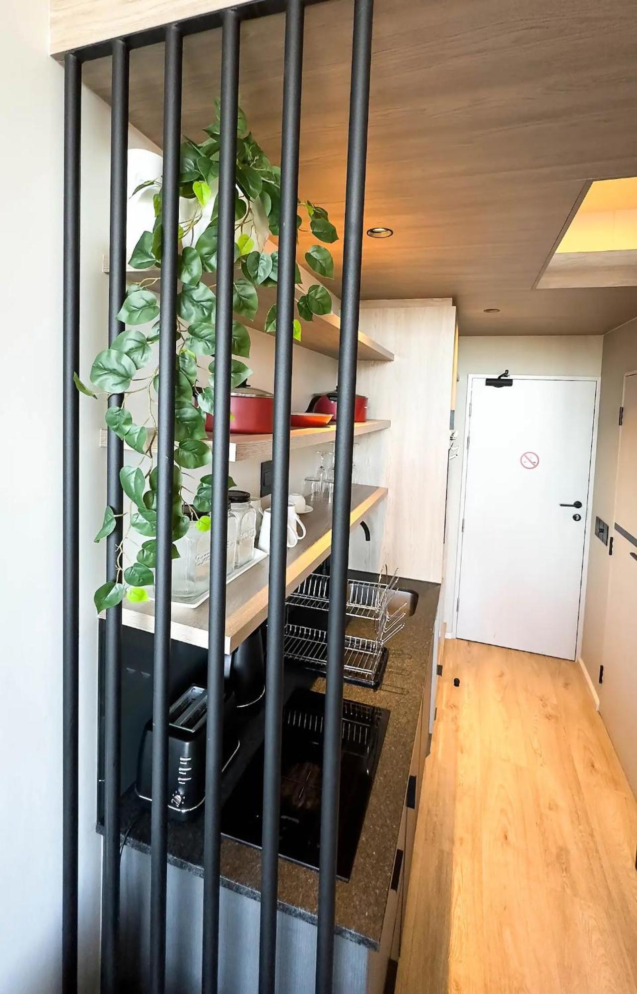 Luxury Tiny / Co_living / Views Apartment Cape Town